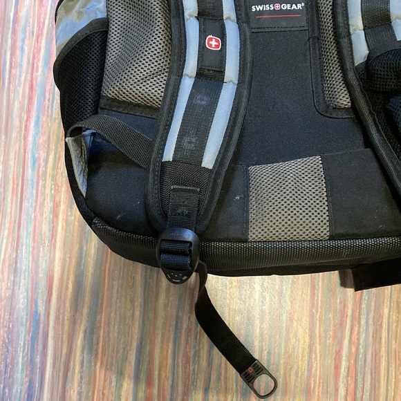 Swiss gear backpack - Picture 13 of 14